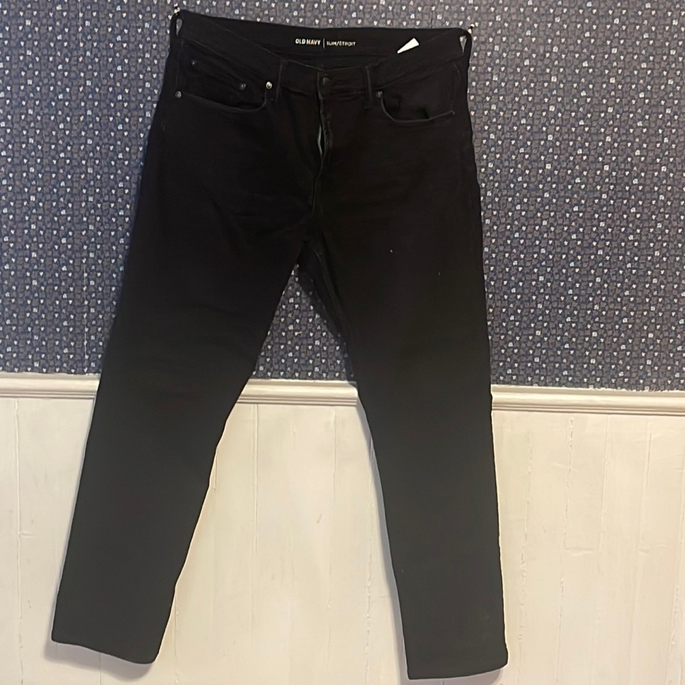 Women Jeans by Old Navy 33x30 , Black , Used , Good Condition.